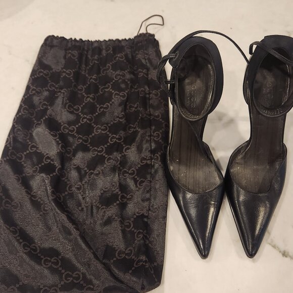 Gucci pumps with ankle straps & dust bag - Picture 1 of 10